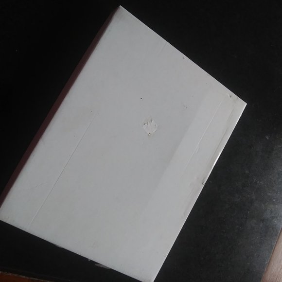 Andrea By Sadek Porcelain Cheese board with matching knife - Picture 12 of 12